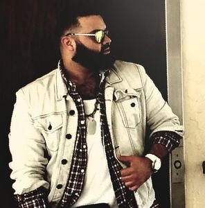 Meet your Posher, Stephen